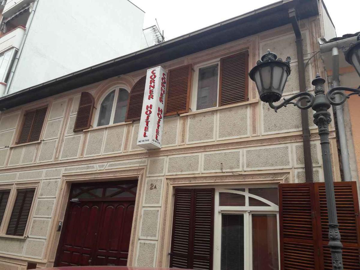 Hostel Corner 021 Novi Sad Exterior foto